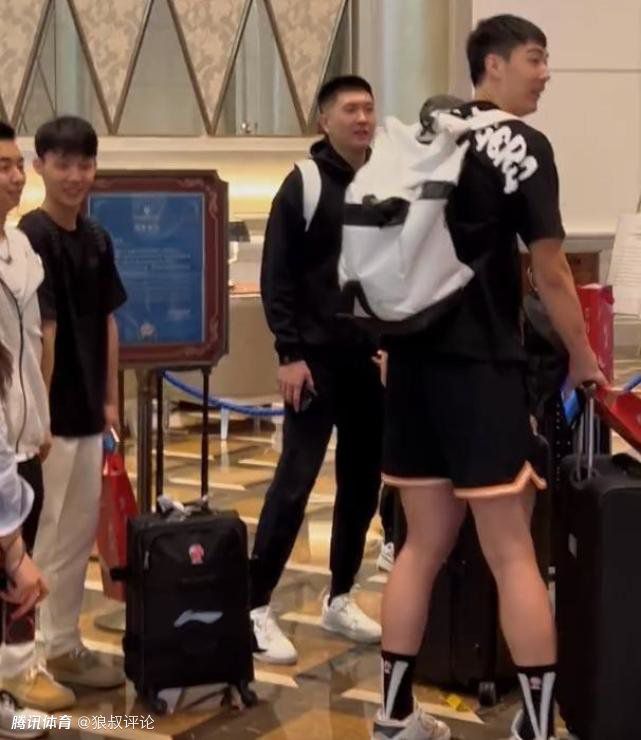 女国产精品视频一区二区三区